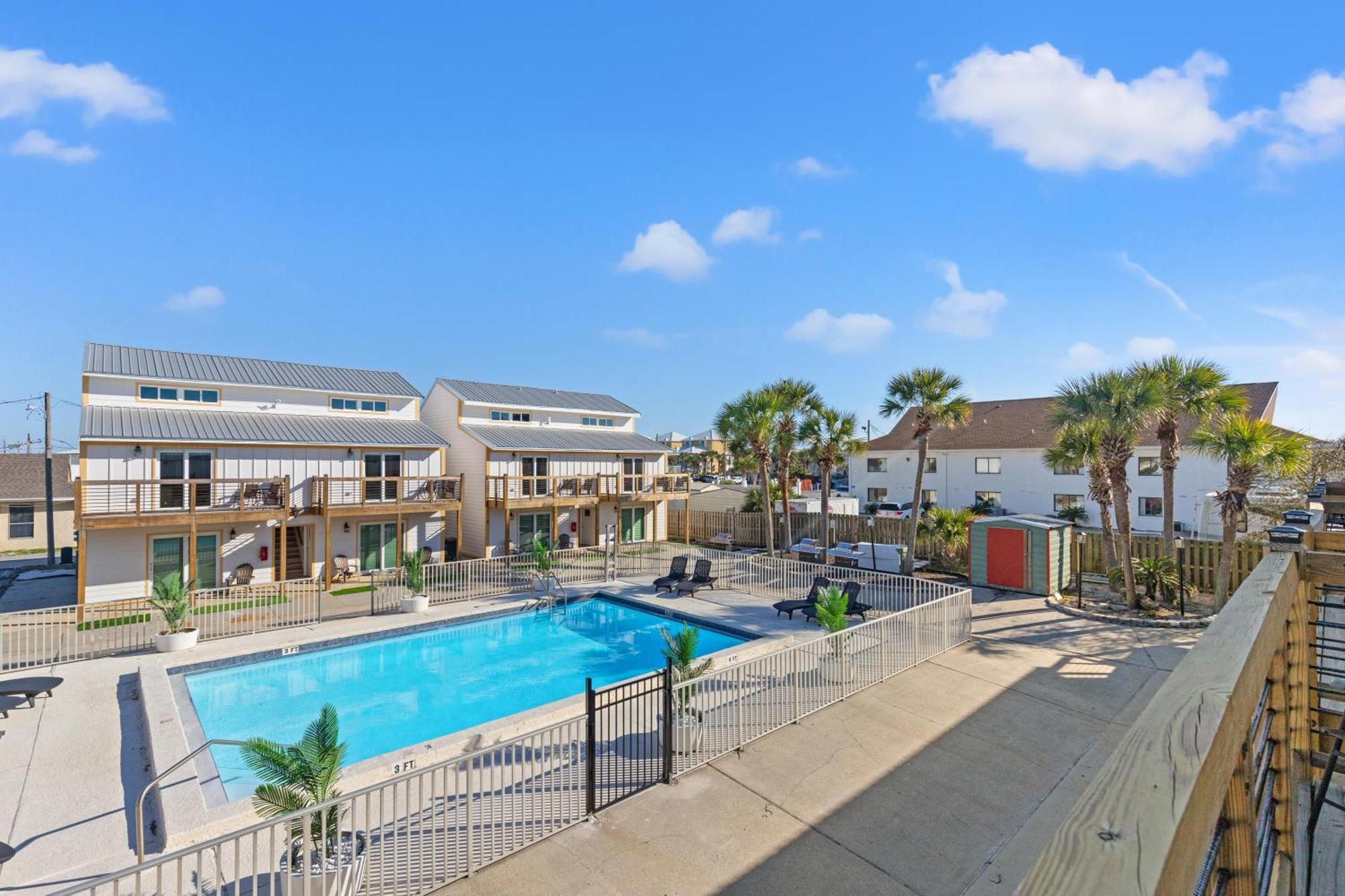 Apartment Ocean Breeze 2c *